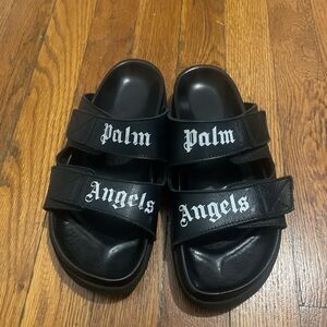 Palm, angel sandals, size 6